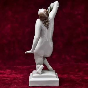 Редкая! Авторская Фарфоровая Статуэтка «КЛЕОПАТРА И ЗМЕЯ», HEREND Венгрия, первая половина ХХ века.