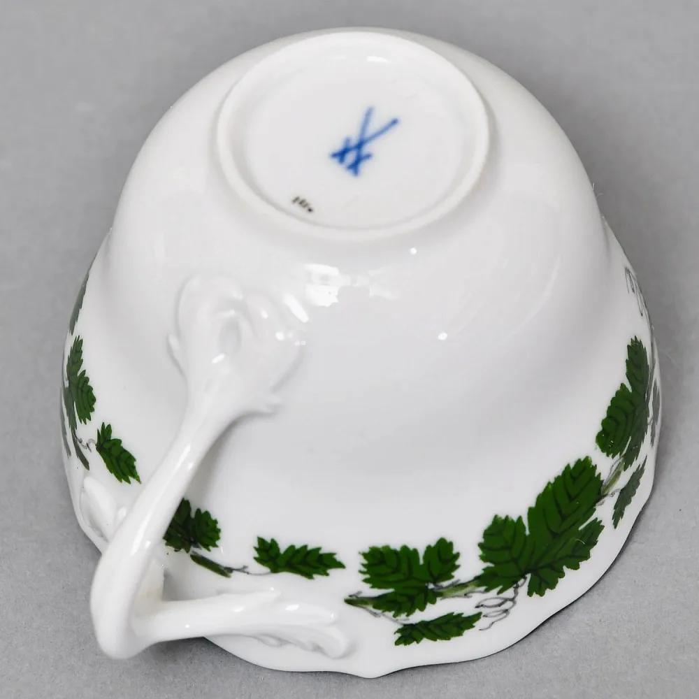 Классическая Фарфоровая Кофейная пара «Виноградные листья», MEISSEN Германия.
