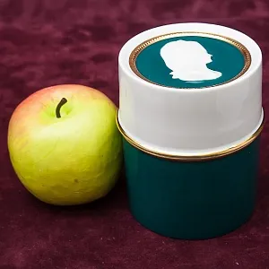 Винтажная Фарфоровая Баночка - Шкатулка. Furstenberg, Германия 50-е годы ХX века.