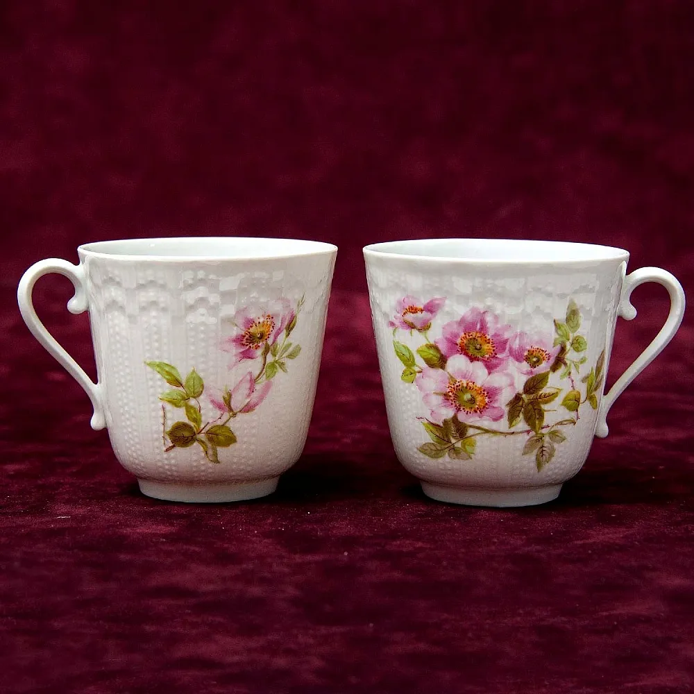 Чайно-кофейный Фарфоровый набор «Тет-а-Тет» из серии «Шиповник», Limoges Франция -1979 год.