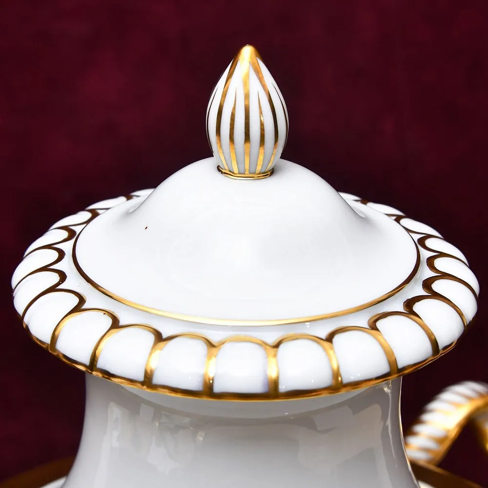 Коллекционный Фарфоровый Вазон - Ваза с крышкой в стиле АМПИР, Furstenberg Германия.