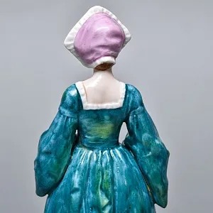 Полная Коллекционная серия Фарфоровых статуэток «Генрих VIII и его шесть жен», Sitzendorf Германия.