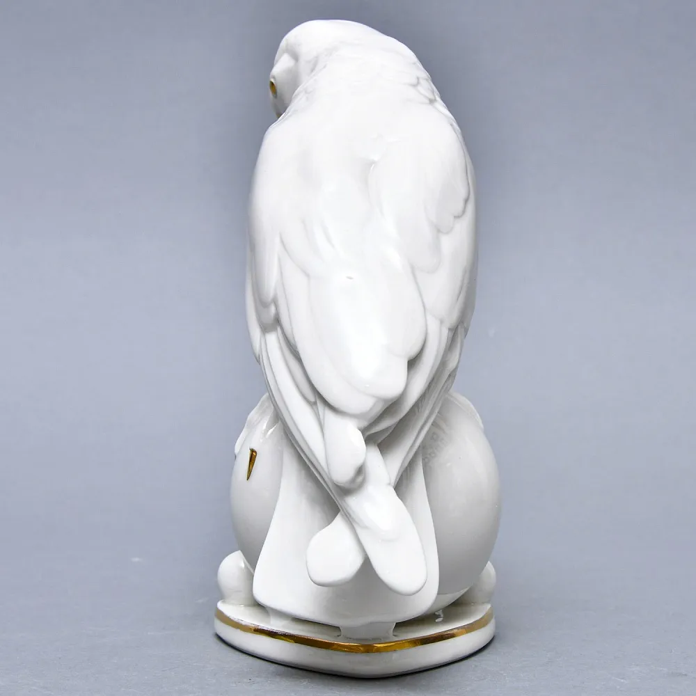 Антикварная статуэтка «Попугай на шаре», Фарфор Hutschenreuther Германия, 1920 - 1938 годы.