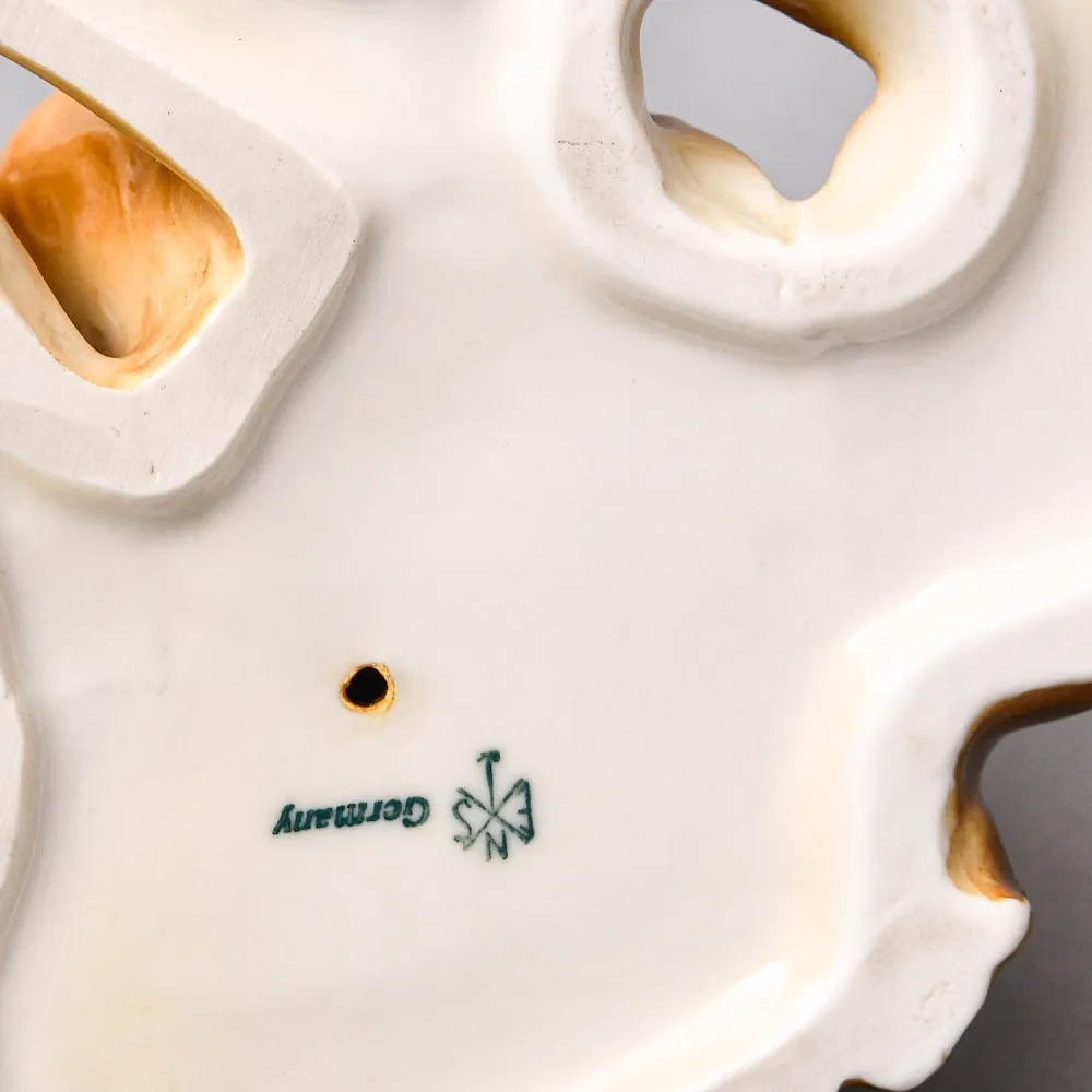 Коллекционная Фарфоровая статуэтка «Собака - Длинношерстная Такса», Karl Ens Германия.