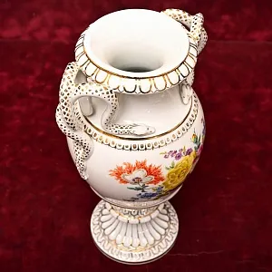 Антикварная Фарфоровая Ваза с ручками - змеями «Цветочный Букет», MEISSEN Германия, 1924 - 1934 годы.