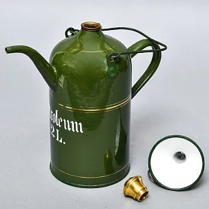 Антикварная Канистра для бензина с воронкой - Эмалированный Бидон на 2 литра, Германия начало ХХ века.