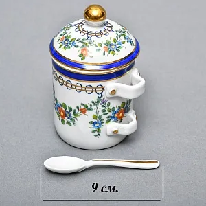 Фарфоровый Соусник с крышкой, блюдцем и ложечкой, Giulia Mangani Италия, вторая половина ХХ века.