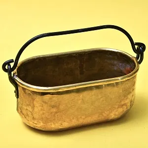 Антикварный Латунный Зольник - Кашпо с кованной ручкой 26 см. х 13 см., Франция начало ХХ века.