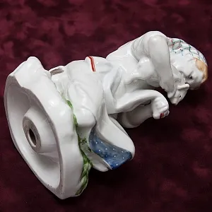 Редкость! Авторская Фарфоровая статуэтка «Свинарка с поросенком», СССР ЛФЗ - 1953 год.