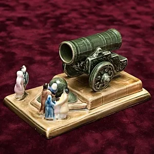 Миниатюрная Фаянсовая Композиции - Статуэтка «Царь-Пушка» СССР ЗиК Конаково -70 гг.
