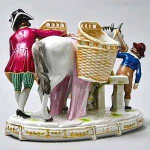 Антикварная Статуэтка - Салфетница «Дети и мул», фарфор SITZENDORF, Германия 1884 - 1902 годы.