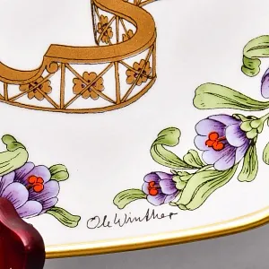 Коллекционная Тарелка - Настенное Блюдо «Времена года. Весна», Фарфор Hutschenreuther Германия - 1978 год. 