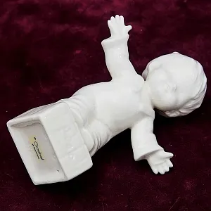 Коллекционная Статуэтка «SOAP» - «МЫЛО» Фарфор, Goebel, Германия, 80 -е годы ХХ века.