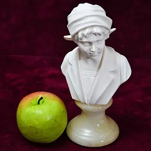 Авторская Коллекционная статуэтка - бюст «Мальчик», Италия - вторая половина ХХ века.