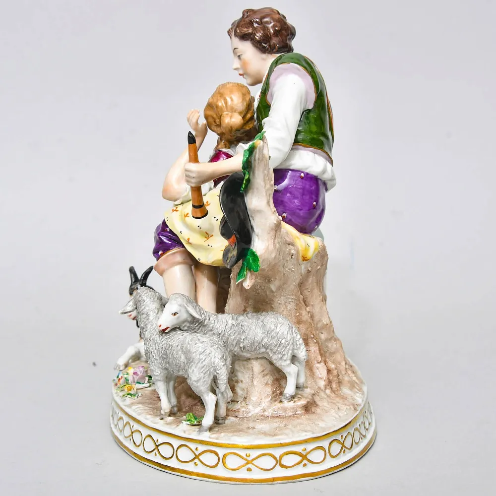 Коллекционная Фарфоровая статуэтка «Любовная пара», SITZENDORF Германия, середина ХХ века.