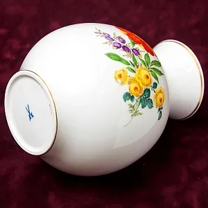 Фарфоровая Ваза «Цветочный Букет» Н -19 см., MEISSEN / МЕЙСЕН, Германия.