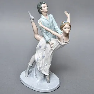 Коллекционная Фарфоровая статуэтка «Балетная пара. Танец», Nao by Lladro Испания, 80-е гг.