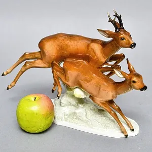Коллекционная Фарфоровая статуэтка «Охота. Бегущие косули», Hutschenreuther Германия.