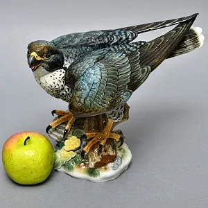Большая Фарфоровая Статуэтка «Птица - Сокол-Сапсан», Hutschenreuther, Германия -1970 год.