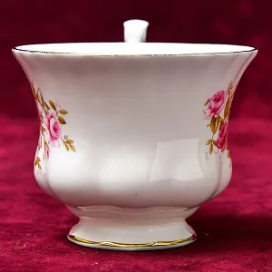 Коллекционная Фарфоровая Чайная пара «Розовая Роза», ROYAL ALBERT Англия, вторая половина ХХ века.