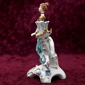 Фарфоровая Статуэтка - Подсвечник на одну Свечу «Девушка в золотом» SANDIZELL Германия.