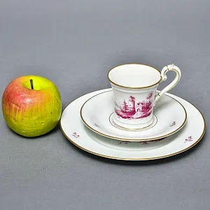 Фарфоровая Кофейная пара + тарелка «Пейзаж с башней», Hochst Германия, середина XX века. 