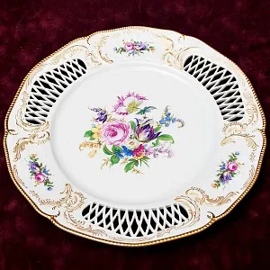 Коллекционная Тарелка - Блюдо «Садовый букет» Прорезной Фарфор, ROSENTHAL Германия.