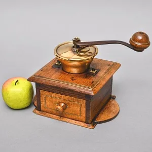 Деревянная Старинная Ручная Механическая Кофемолка - Мельница, Франция первая половина ХХ века.