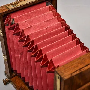  Большой Старинный Антикварный Фотоаппарат - Фотокамера FERDINAND Германия 1900 год.