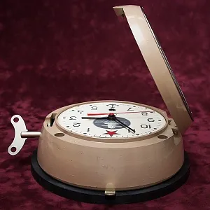 Корабельные - Судовые - Каютные часы 5ЧМ-М3 «Командирские», ЧЧЗ «ВОСТОК» СССР -1985 год.
