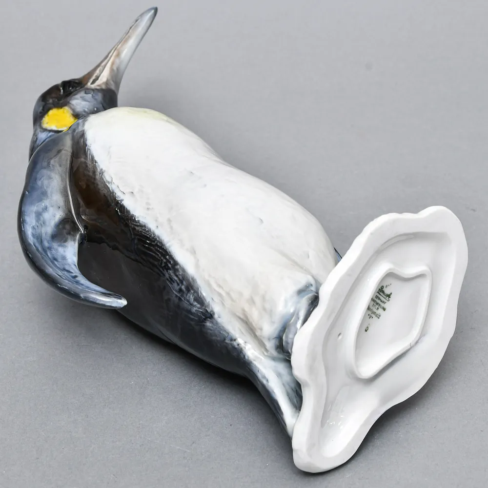 Авторская Фарфоровая статуэтка «Королевский Пингвин», Rosenthal Германия - 1939 год.  