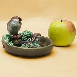 Редкость! Фаянсовая Пепельница - Мелочёвница - Статуэтка «Воробей» СССР ЗиК Конаково - 1959 год. 