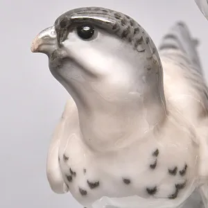 Антикварная Фарфоровая статуэтка «Пара Птиц - Серый Лунь», Karl Ens Германия, 1900 -1919 годы.