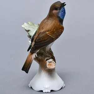 Коллекционная Фарфоровая статуэтка «Птица. Варакушка на дубовой ветке», ROSENTHAL Германия.