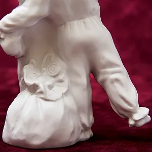 Коллекционная Авторская Статуэтка «Смех и Радость» из серии «Детский Утренник», фарфор ИФЗ, Россия.