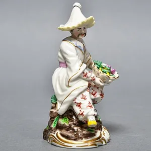 Редкая Фарфоровая статуэтка «Китайский продавец фруктов», Nymphenburg Германия, 50-е гг.