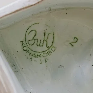 Коллекционная статуэтка «Мальчик со снежком», Фаянс ЗиК Конаково, СССР 50-е годы.