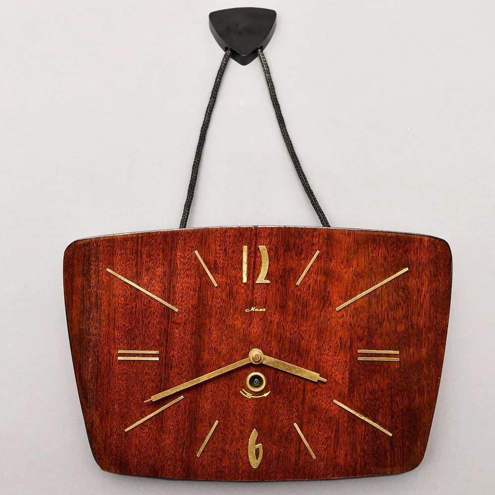 Редкость! Механические Настенные Часы «МАЯК» в деревянном корпусе - СССР - 1965 год.