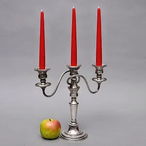 Канделябр - Подсвечник на Три Свечи, Н -29 см. Silverplate, Elkington's & Co. Англия, начало ХХ века.