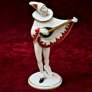 Редкая! Коллекционная Фарфоровая Статуэтка «Пьеро - Менестрель», GOEBEL Германия - 1986 год.