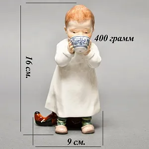 Коллекционная Фарфоровая статуэтка «Дети Хеншеля. Ребёнок с чашкой и лошадкой», Meissen Германия. 