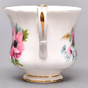 Коллекционная Фарфоровая Кофейная пара «Сбор урожая маков», ROYAL ALBERT Англия.