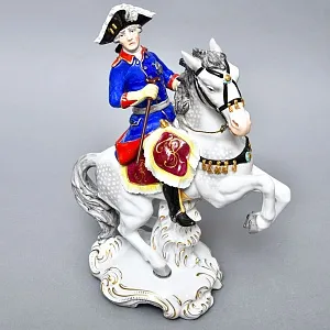 Антикварная Фарфоровая статуэтка «Старый Фриц. Король Пруссии Фридрих II на коне», SITZENDORF Германия.