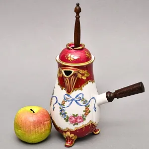 Фарфоровый Кувшин - Чайник для подачи горячего шоколада «Синие ленты» с лопаткой, Pillivuyt Франция.