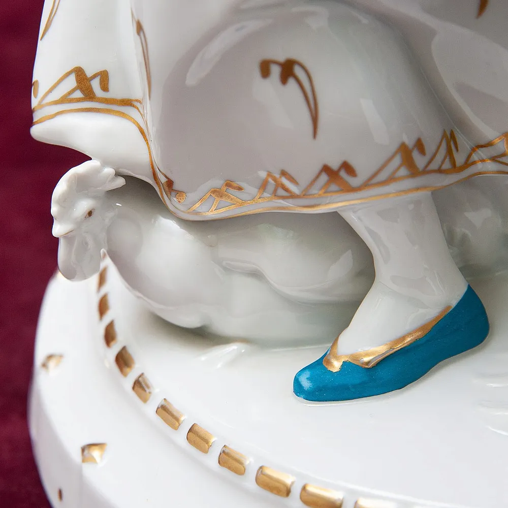 Большая Антикварная Фарфоровая Статуэтка «СЕЛЬСКИЙ ТАНЕЦ», HERTWIG Германия -1914 год.