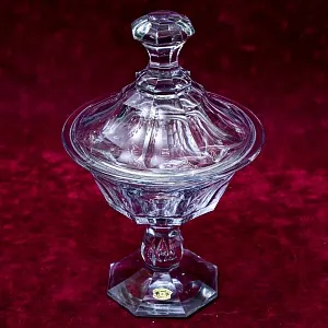 Хрустальная Ваза - Конфетница с крышкой на ножке, VAL SAINT LAMBERT Бельгия.
