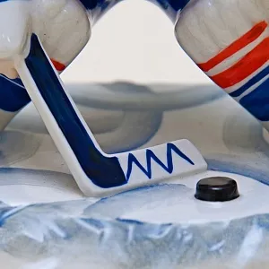 Авторская Коллекционная Фарфоровая Статуэтка «Вратарь - Хоккей - Спорт» Россия. 