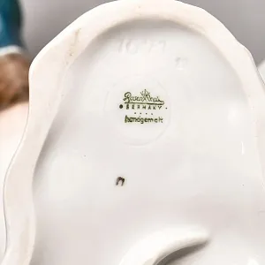 Птица - Фарфоровая Статуэтка «ВЗЛЕТАЮЩИЙ СЕЛЕЗЕНЬ», ROSENTHAL Германия, середина ХХ века.