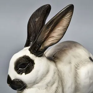 Большая Коллекционная Фарфоровая статуэтка «Кролик», Goebel Германия, вторая половина ХХ века.