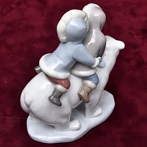 Коллекционная Фарфоровая статуэтка «Эскимосские наездники», Lladro Испания, 1986 - 2019 годы.